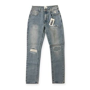 Princess Polly | NWT Hayden Knee Rip Jeans Light Wash Denim